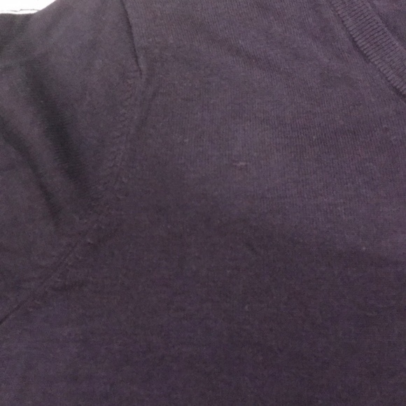 Perry Ellis V-Neck Long-Sleeve Sweater - Picture 5 of 7